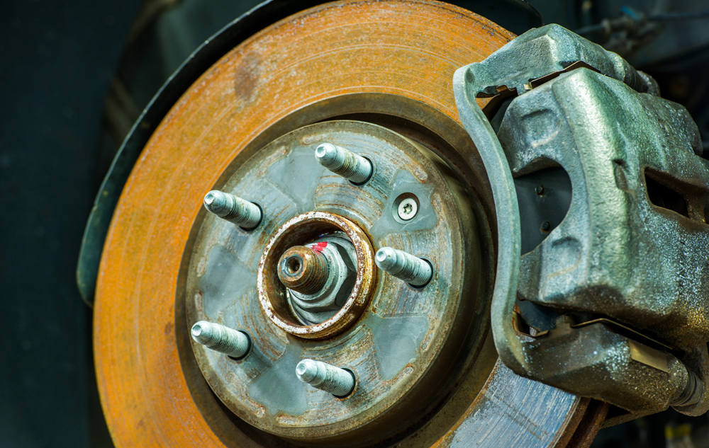 Hvorfor ruster bremsene på Nissan Leaf 1 (ZE0) raskere enn på fossilbiler?