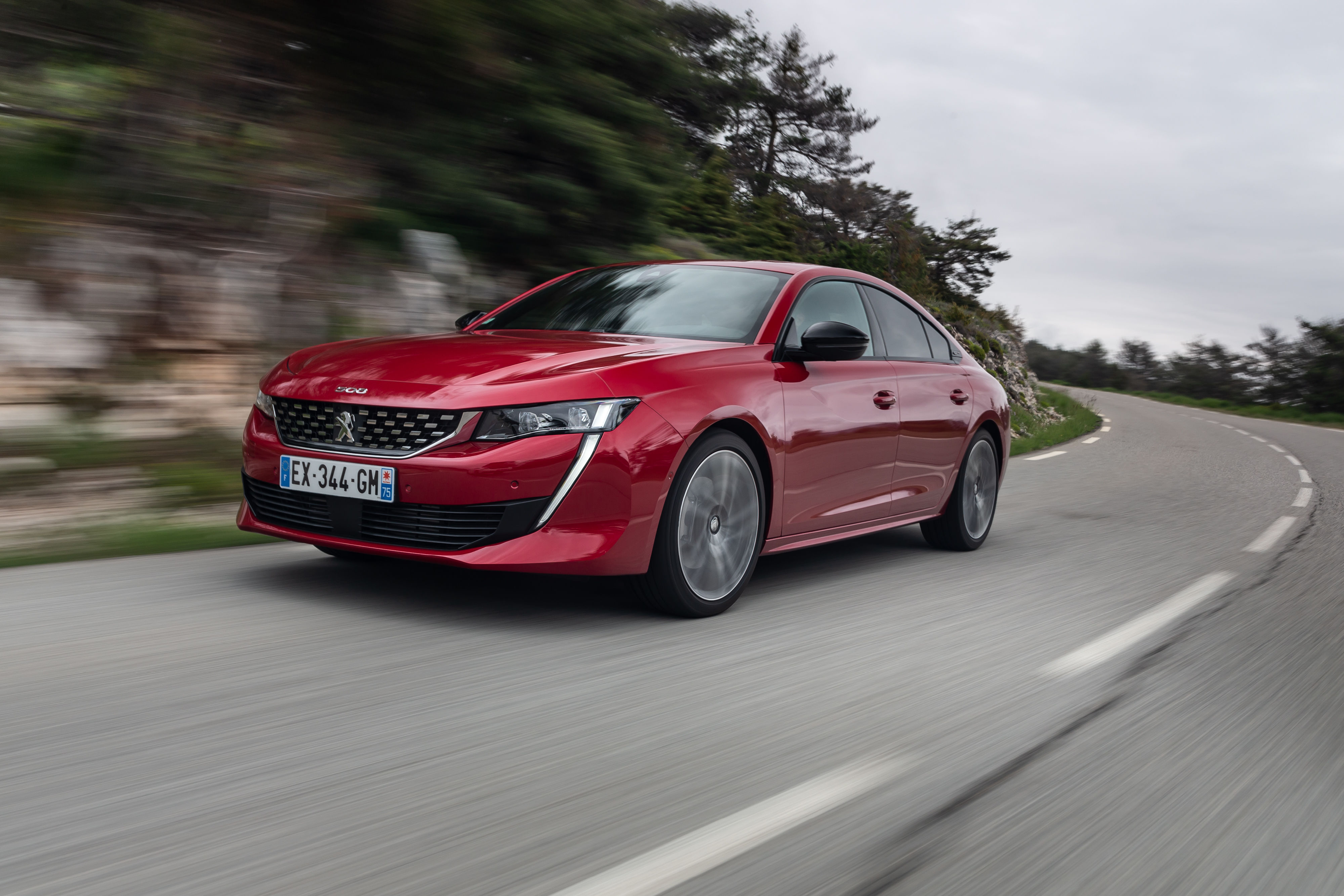 Peugeot 508 Sedan Plug-in hybrid