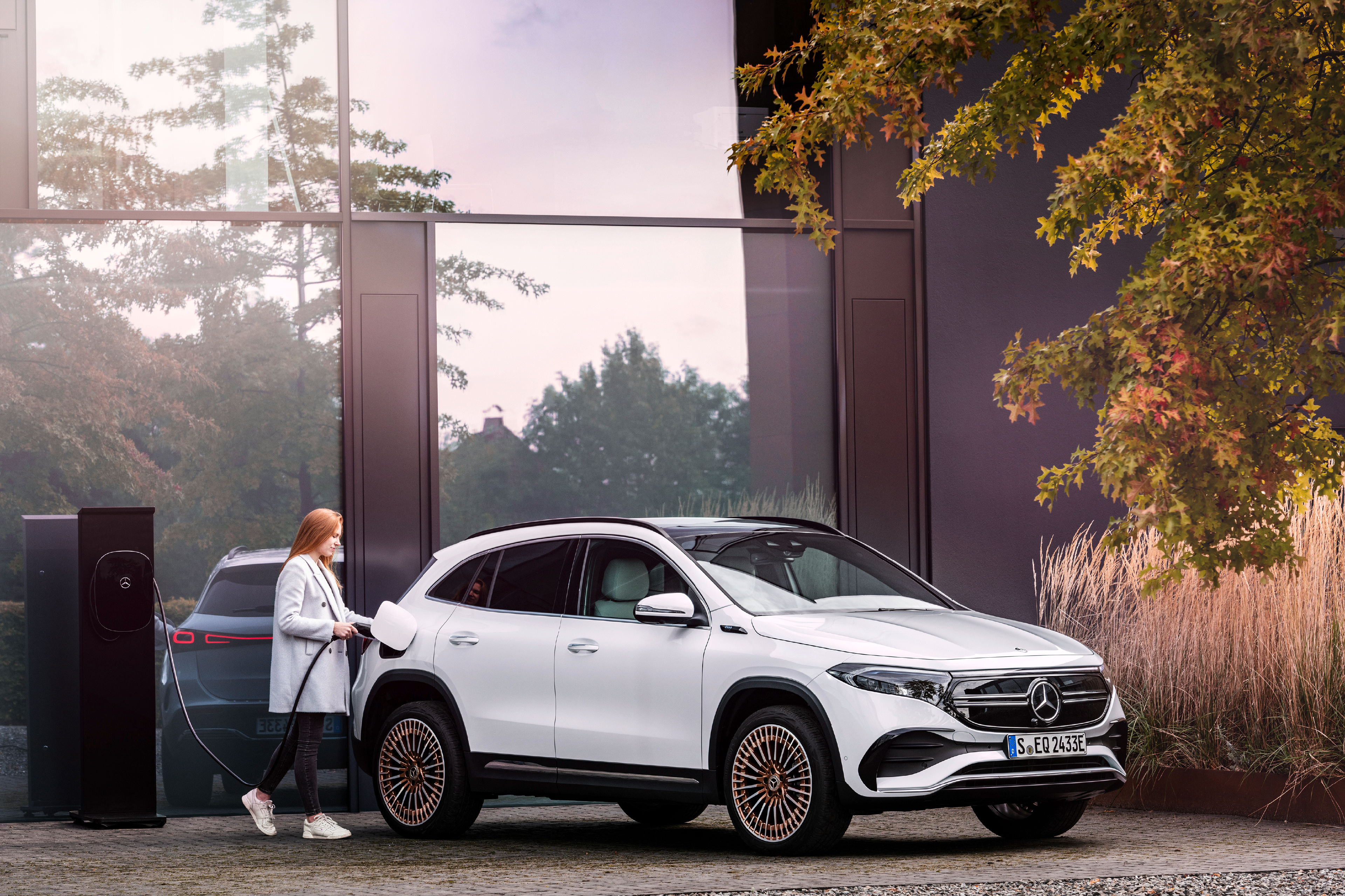 Mercedes-Benz EQA 300 4M