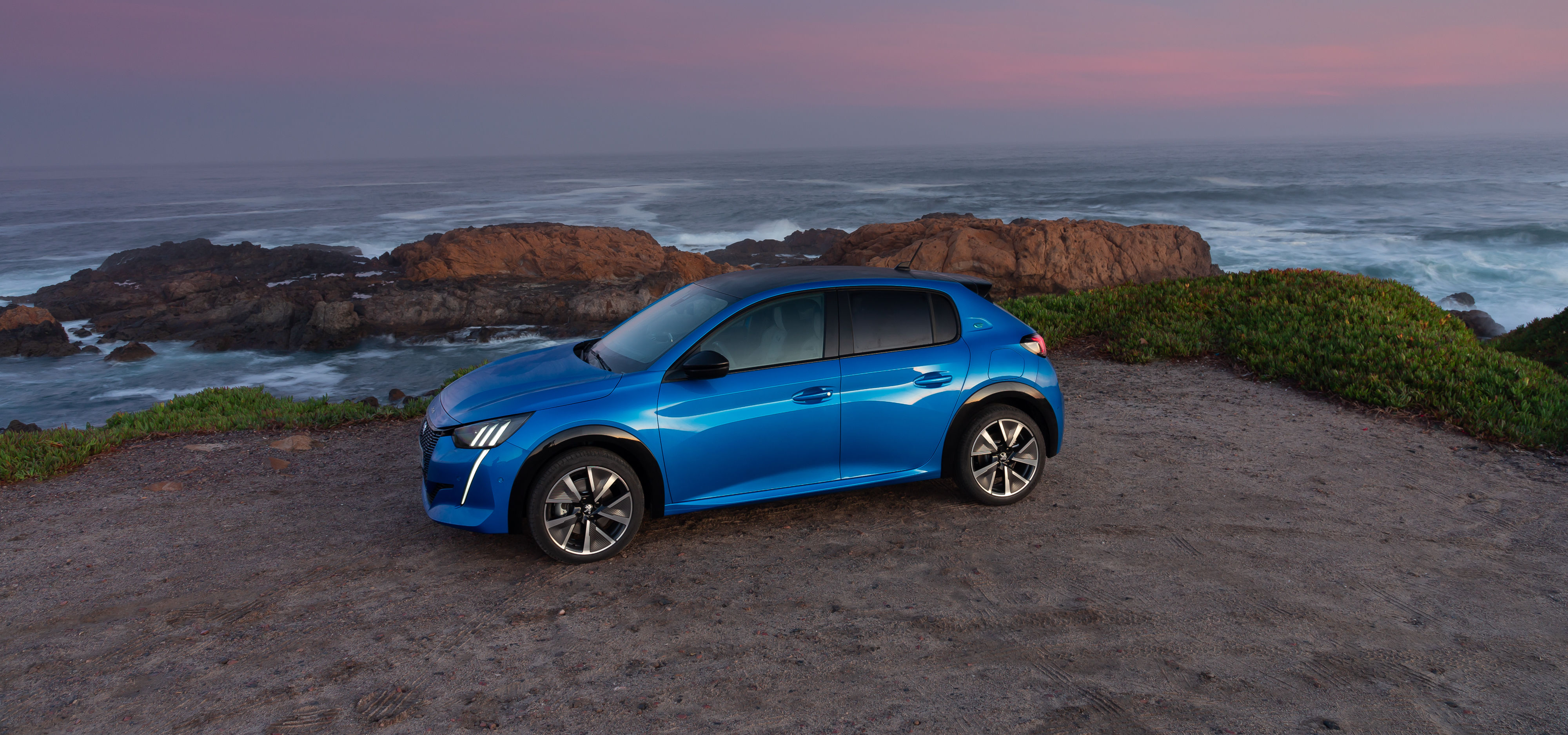 Peugeot e208