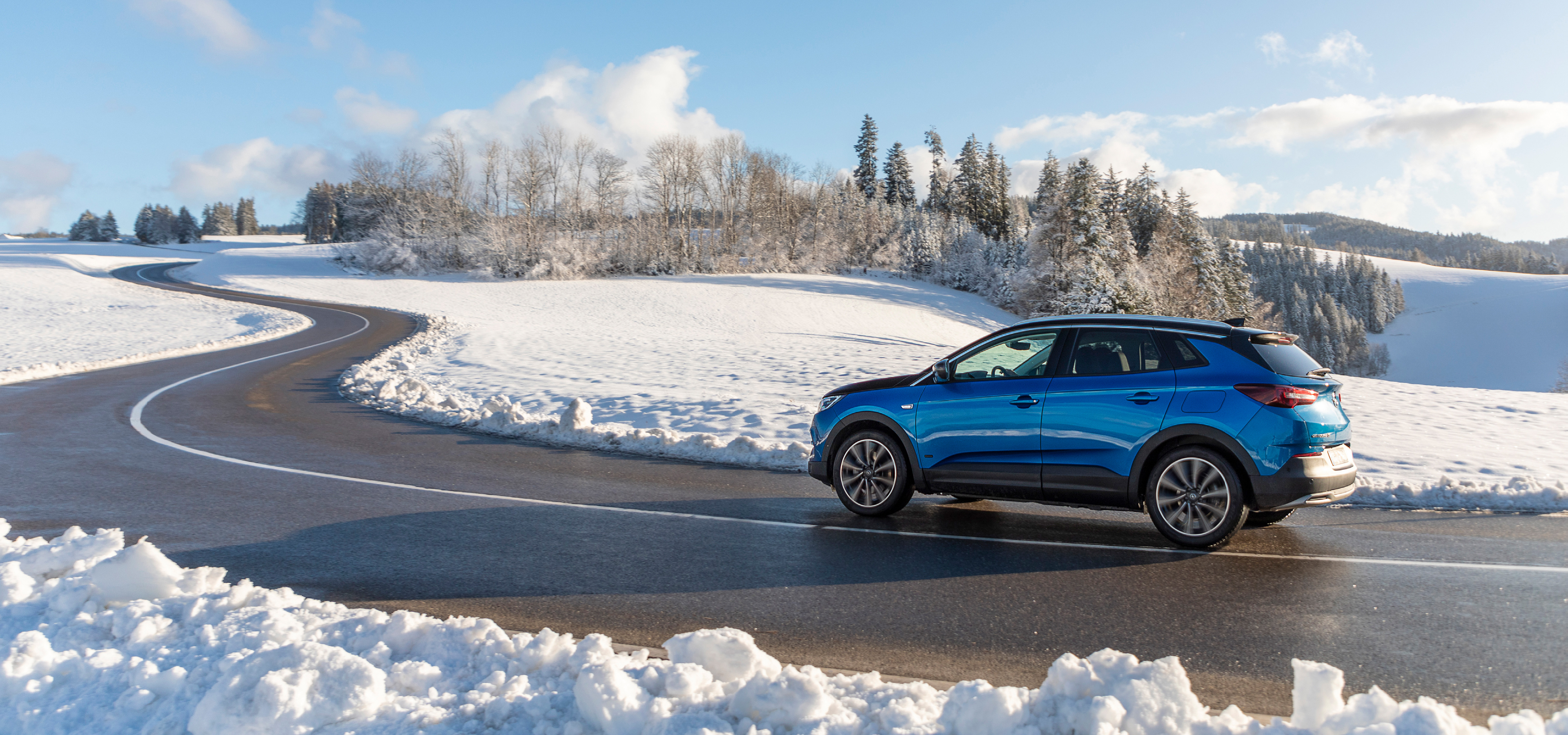 Opel Grandland X Hybrid4