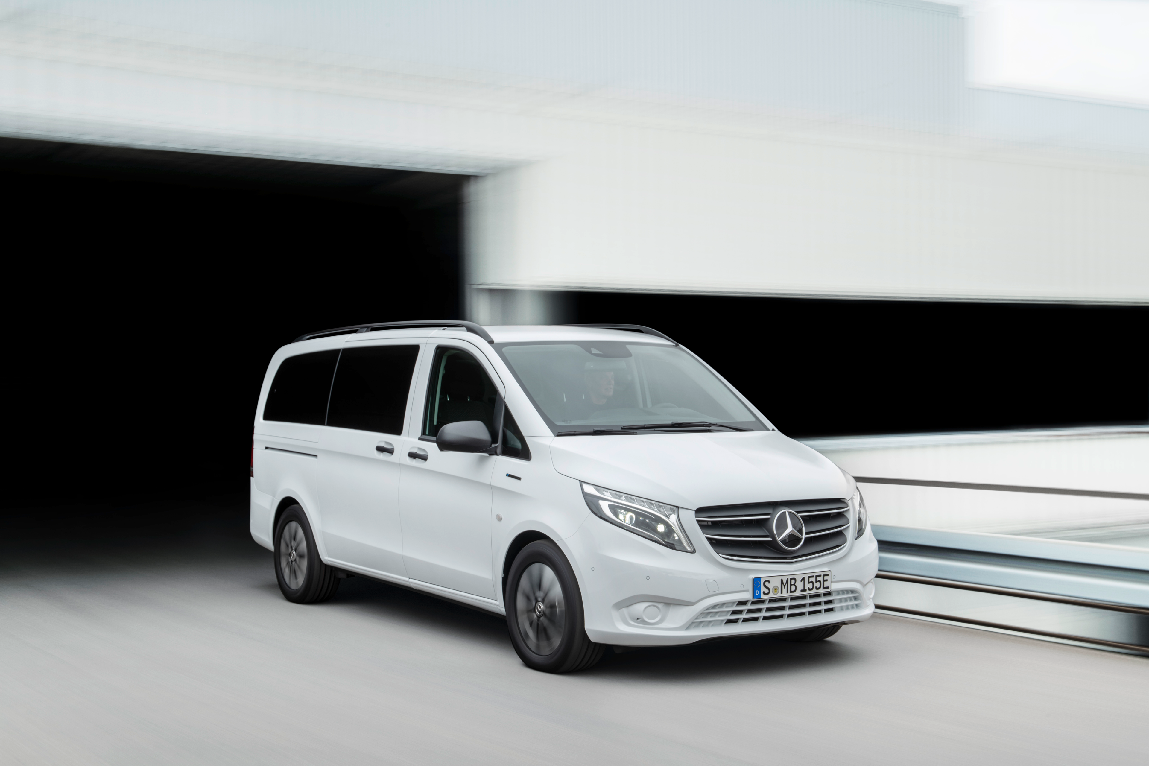 Mercedes-Benz eVito Tourer A3