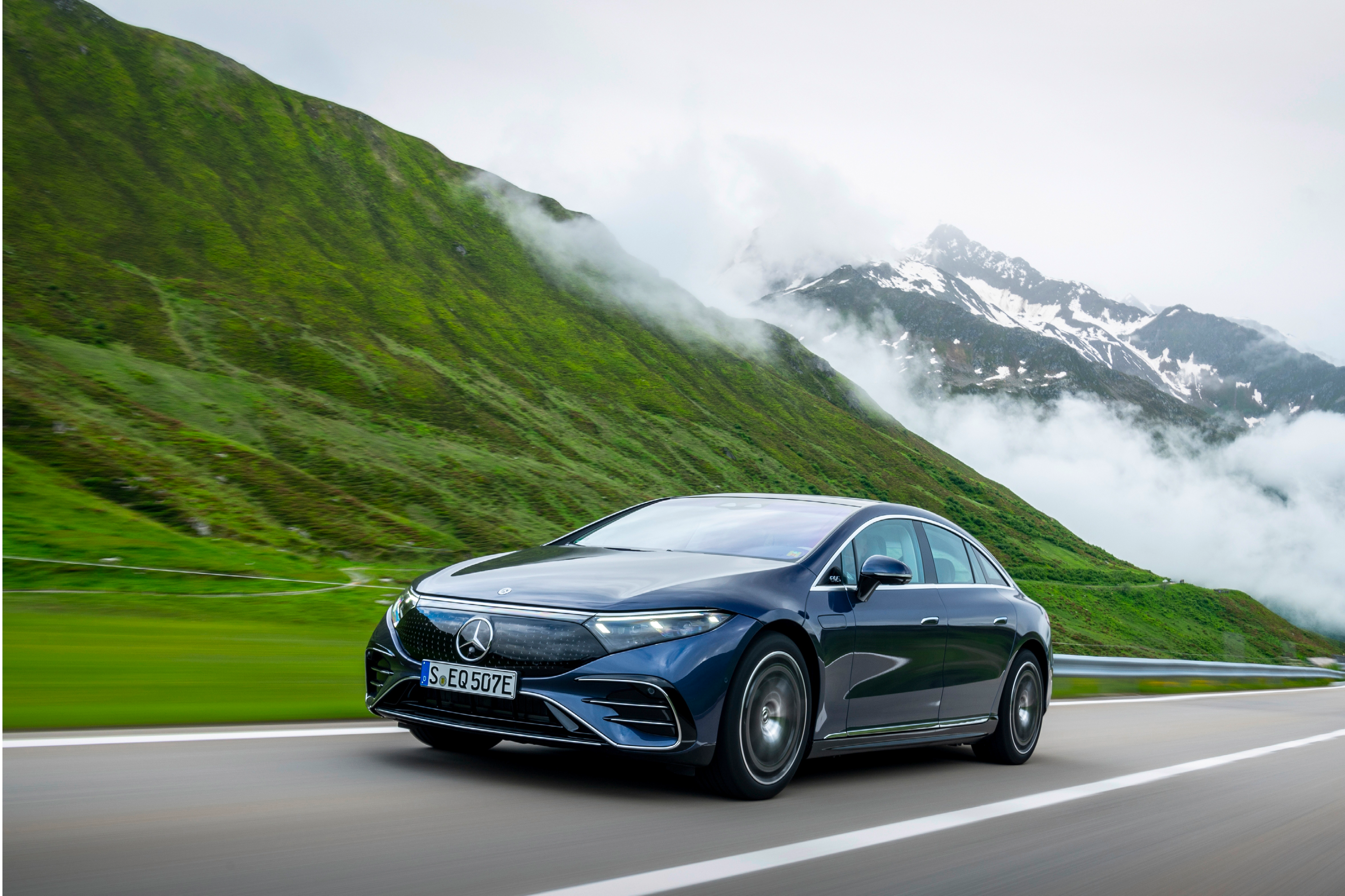 Mercedes-Benz EQS 450