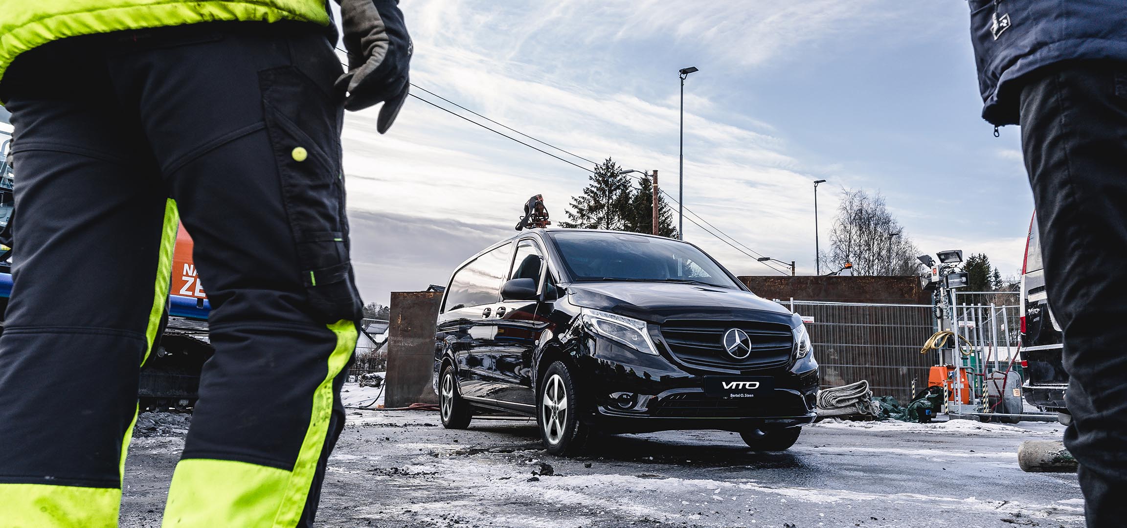 Mercedes-Benz Vito Proff Edition fra Bertel O. Steen på en byggeplass.