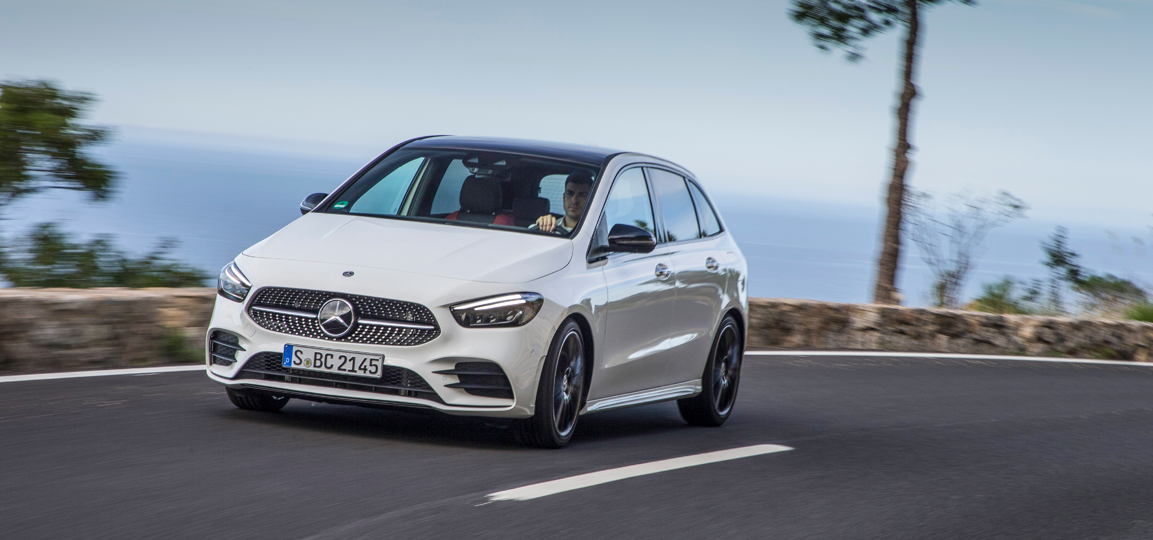 Mercedes-Benz B-klasse i fart