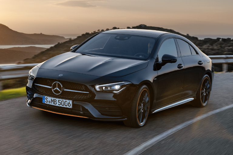 Mercedes Benz CLA 250e AMG i fart.