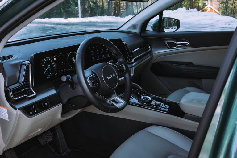 Interiøret i Kia Sportage Plug-in hybrid.