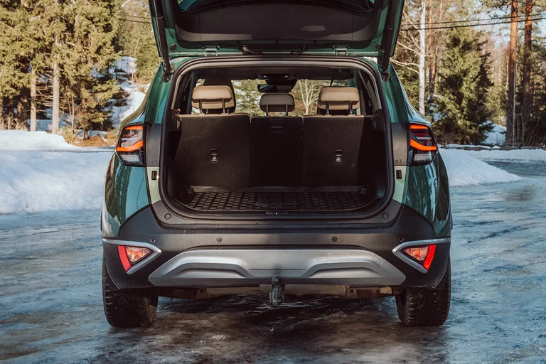 Kia Sportage Plug-in hybrid med åpent bagasjerom