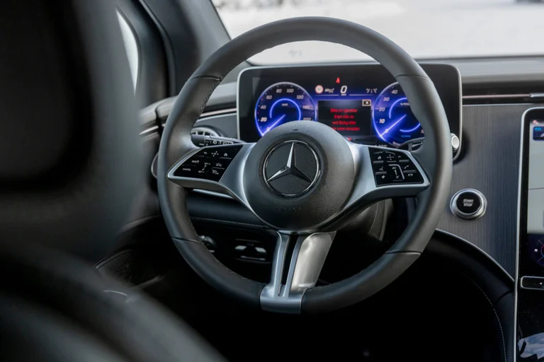 Mercedes-Benz EQE SUV 350 4MATIC multifunksjonsratt