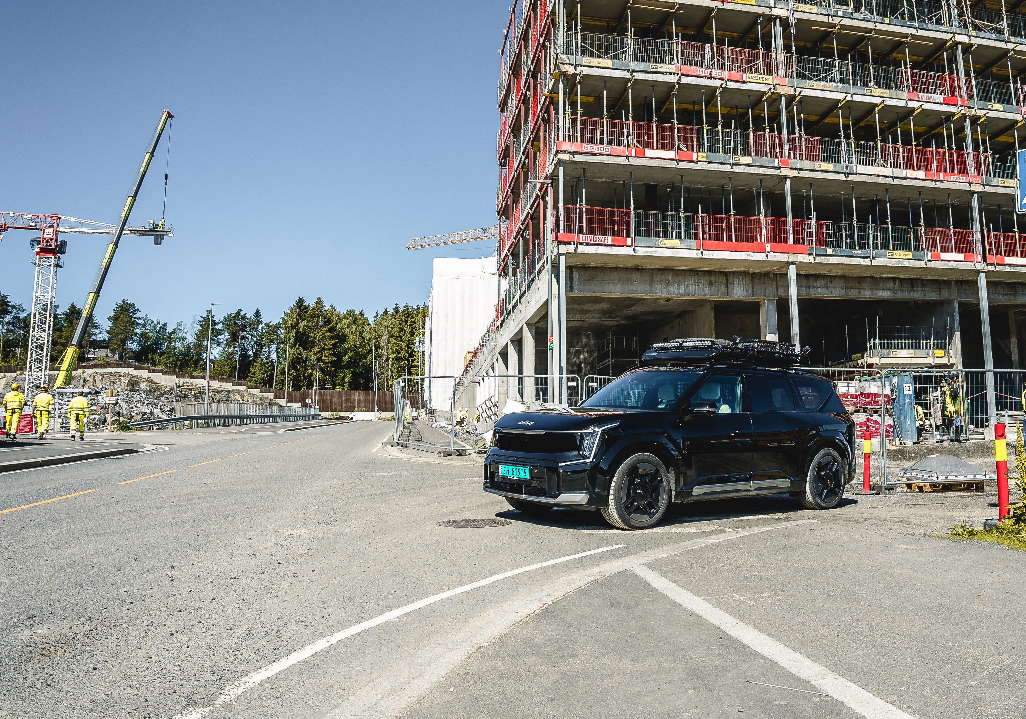 Kia Ev9 varebil i svart metallic lakk