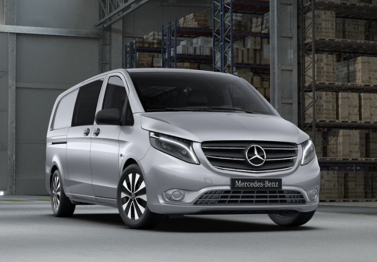 Mercedes-Benz Vito 119 A3 topphengslet i sølv metallic lakk.