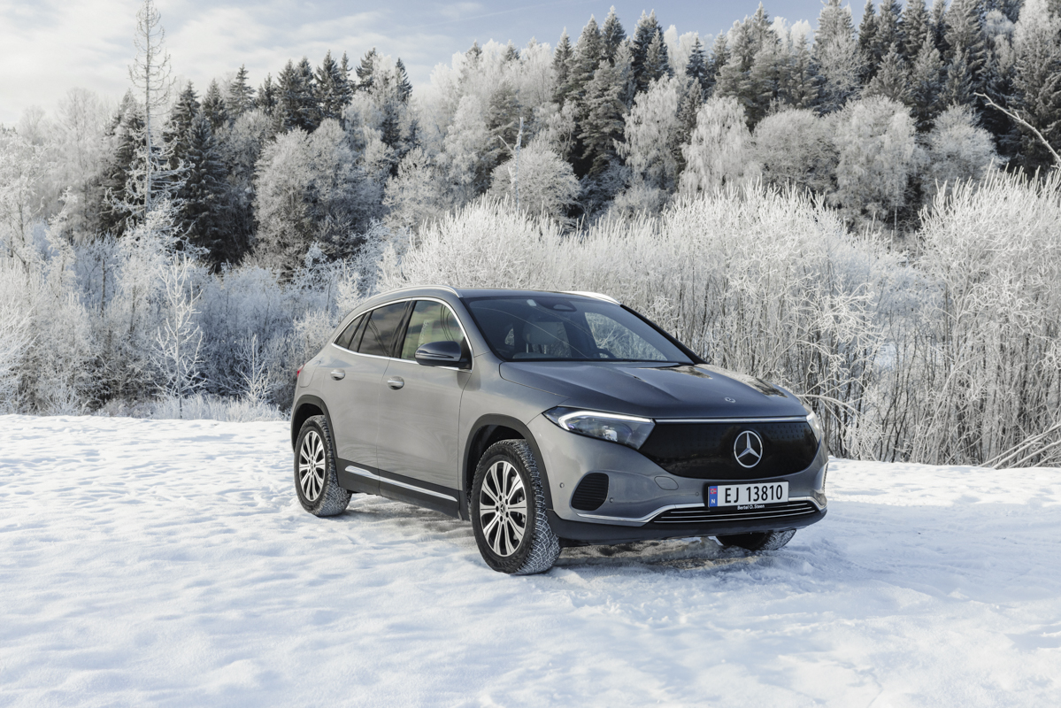 EQA 300 i metallic grå