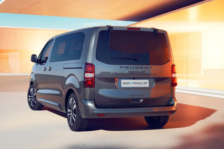 E-traveller 7-seter fra Peugeot