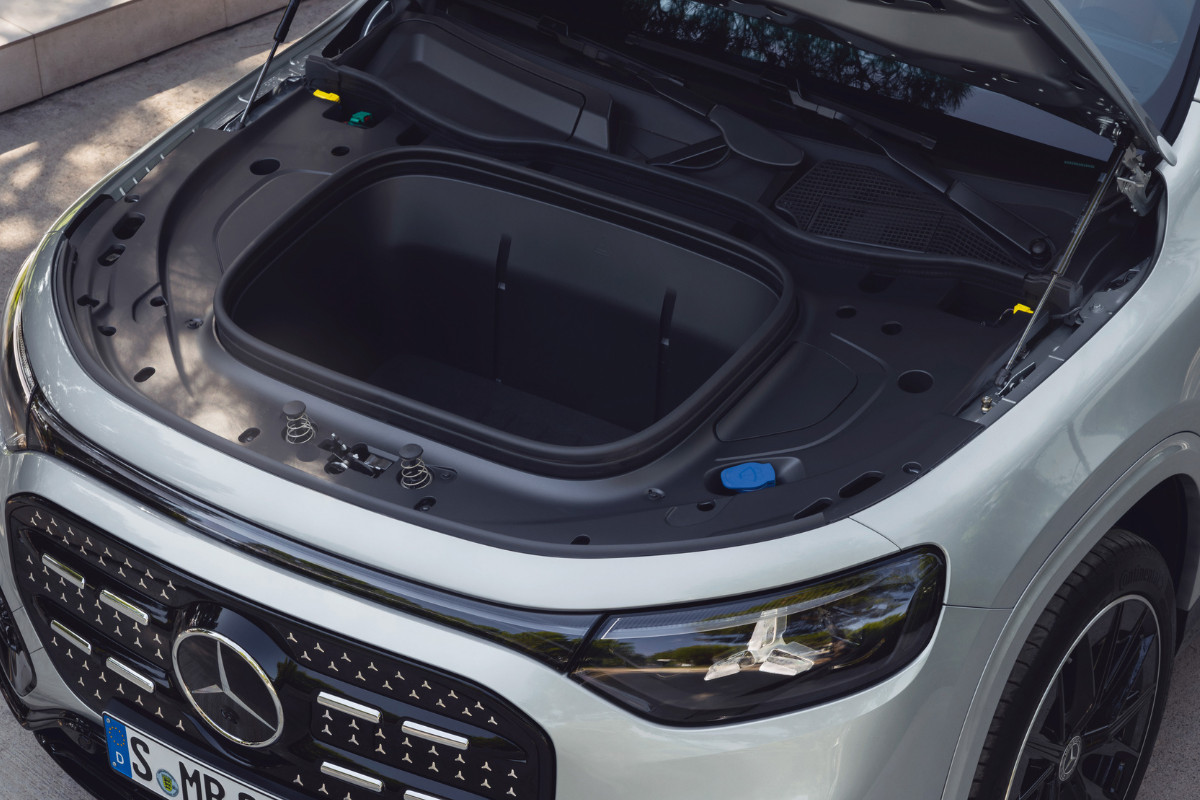 Frunk med 127 liter oppbevaring på elektriske GLB fra Mercedes-Benz