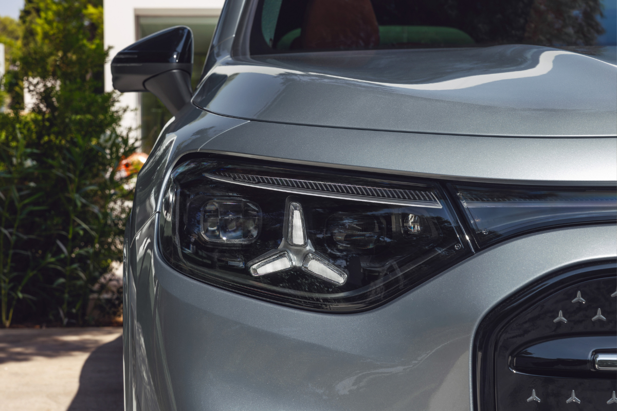 Nye frontlykter med stjernedesign på elektriske GLB fra Mercedes-Benz