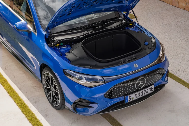 Mercedes-Benz CLA frunk