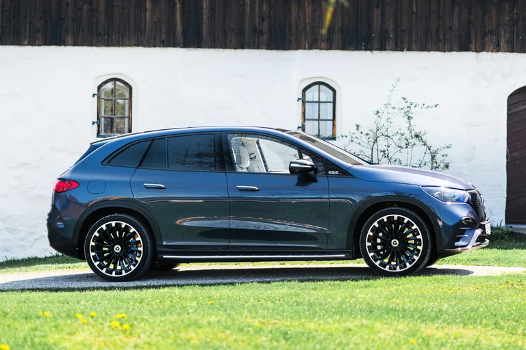 Mercedes-Benz EQE 350 4MATIC SUV i sodalite blue