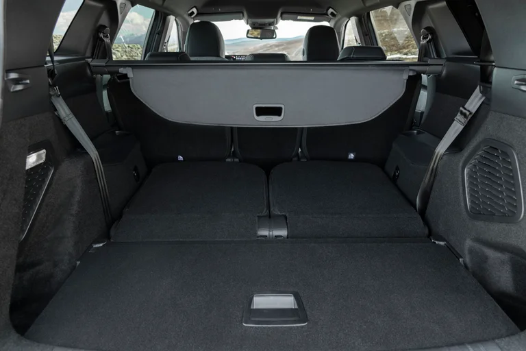 Peugeot E-5008 bagasjeromsplass