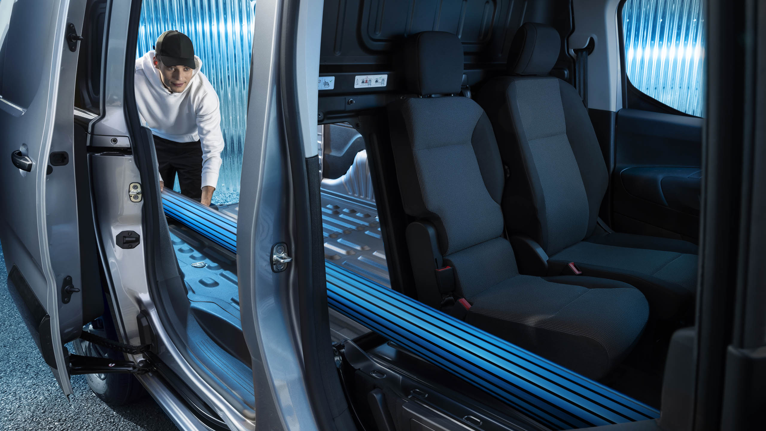 Peugeot Partner 4x4 med lasteluke