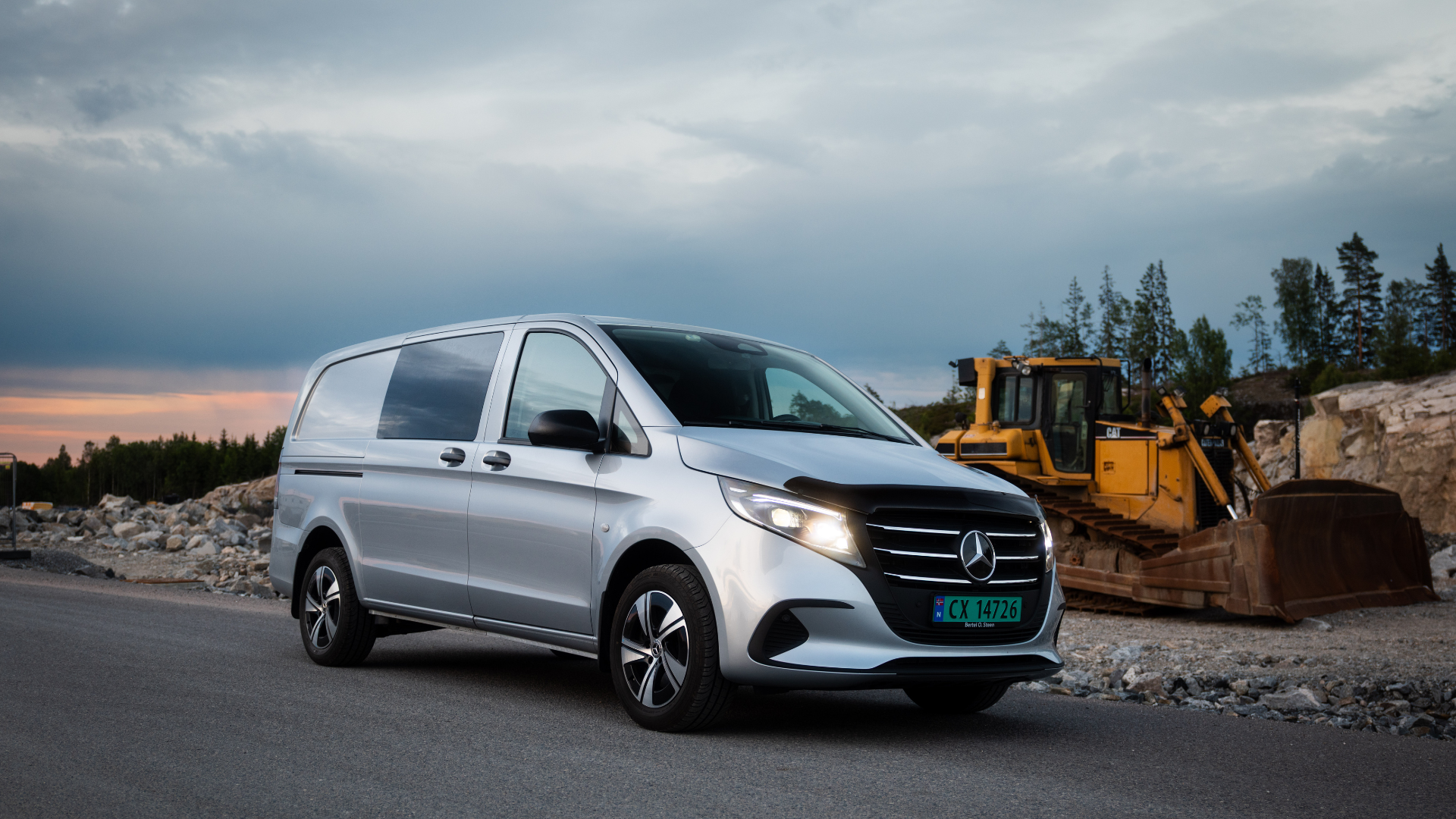 Mercedes-Benz Vito 119 4MATIC ved steinbrudd