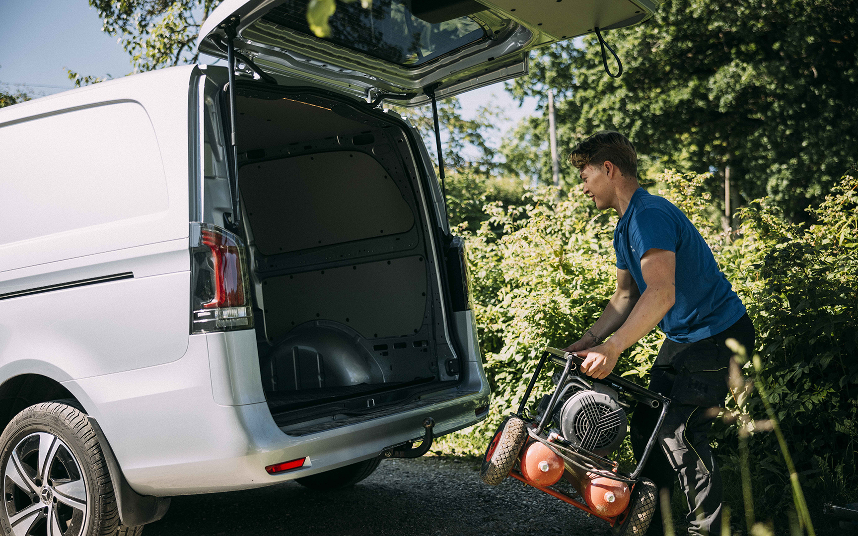 Mercedes-Benz Vito varebil lasterom