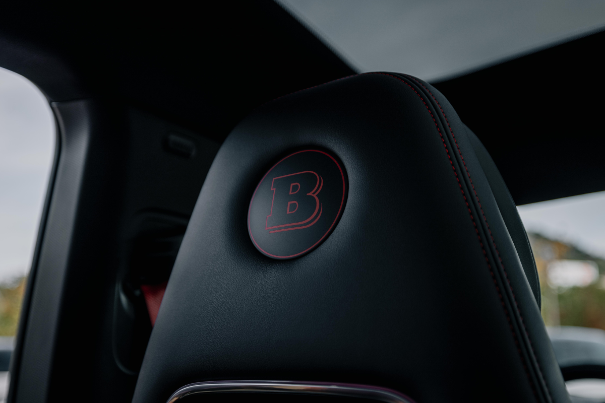 BRABUS-emblem på forseter i del-skinn