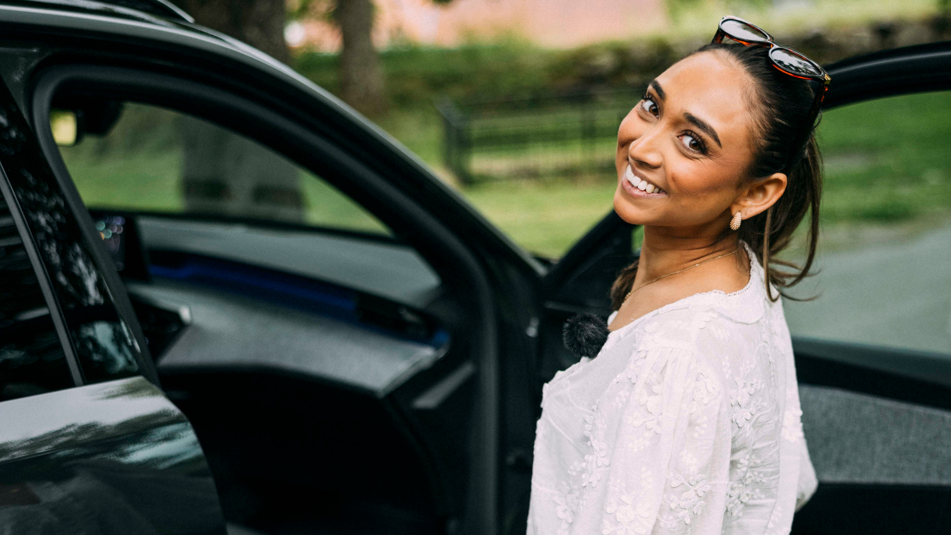 Mathilde øvelseskjører med pappa i Kongsvinger