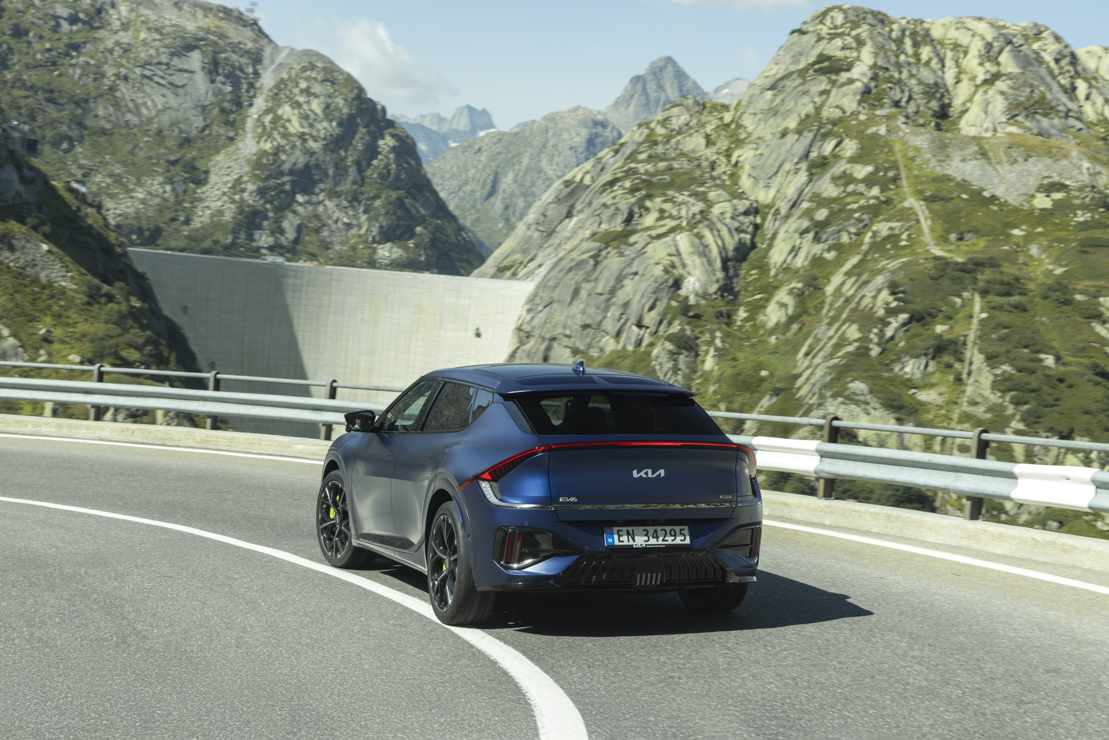 Kia EV6 GT Grimselpass Sveits