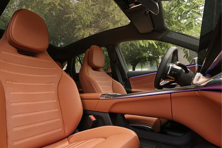 Mercedes GLC med panorama-glasstak