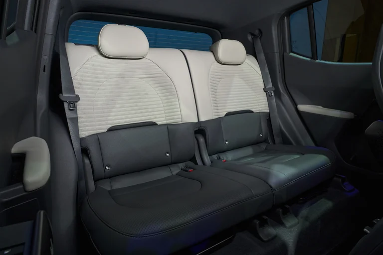 Kia EV2 bakseter med 2 seter