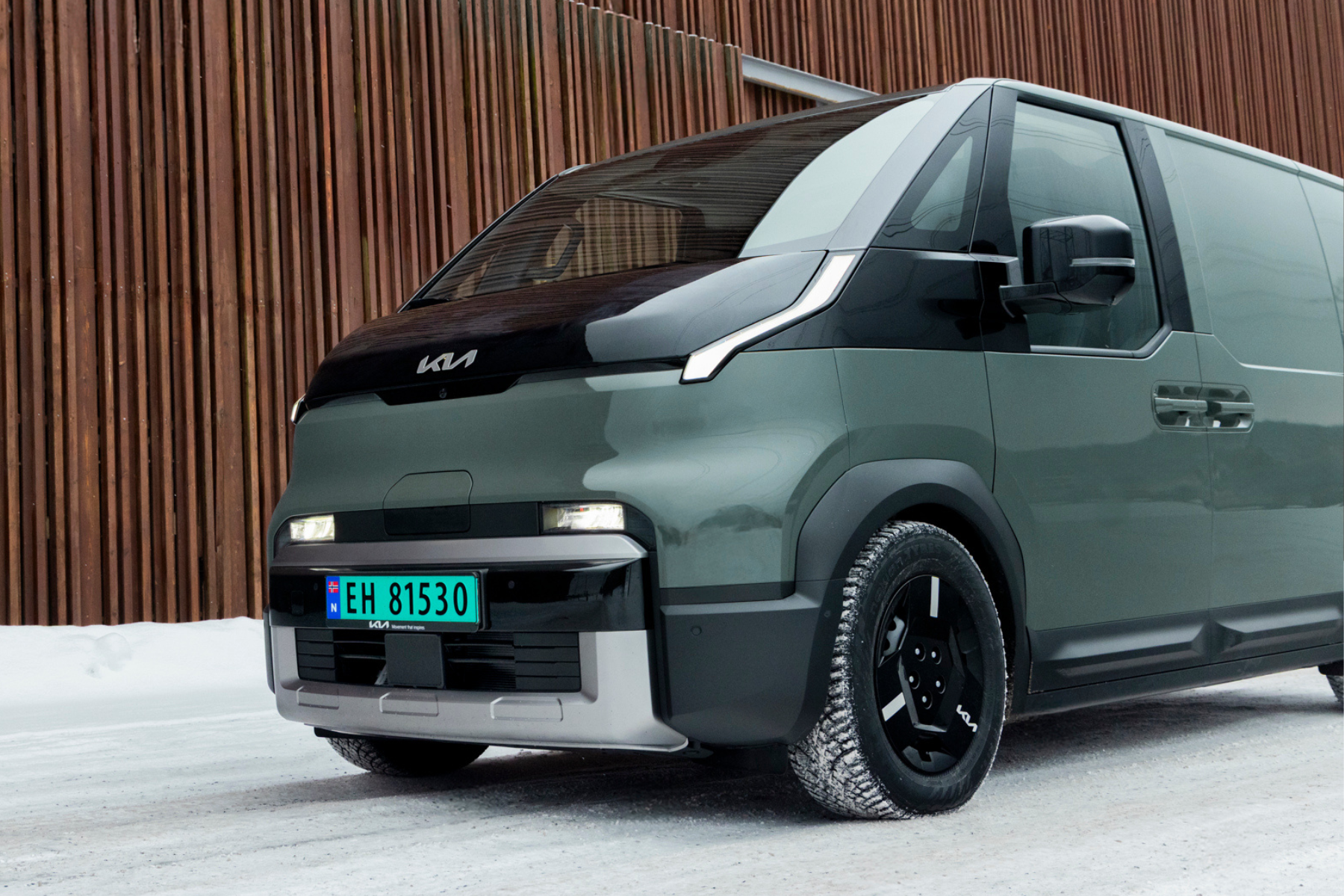 Kia PV5 varebil sett forfra