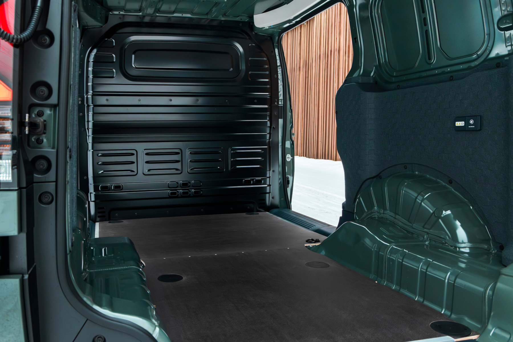 PV5 varerom og gulvkledning