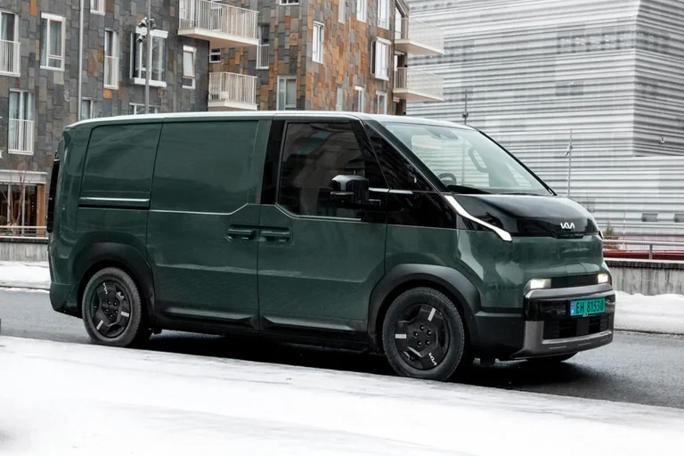 PV5 Varebil i grønn metallic lakk