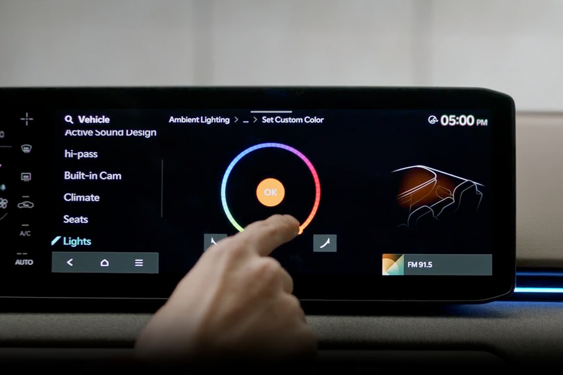 Kia EV4 Multimedia-skjerm med stemningsbelysning