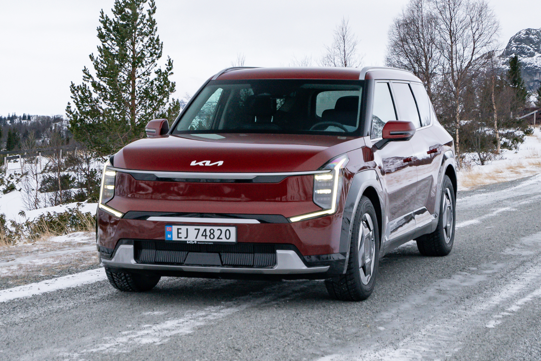 Kia EV9 Exclusive rød metallic lakk