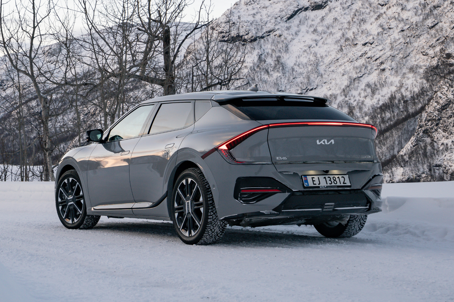 Kia Ev6 facelift sett bakfra