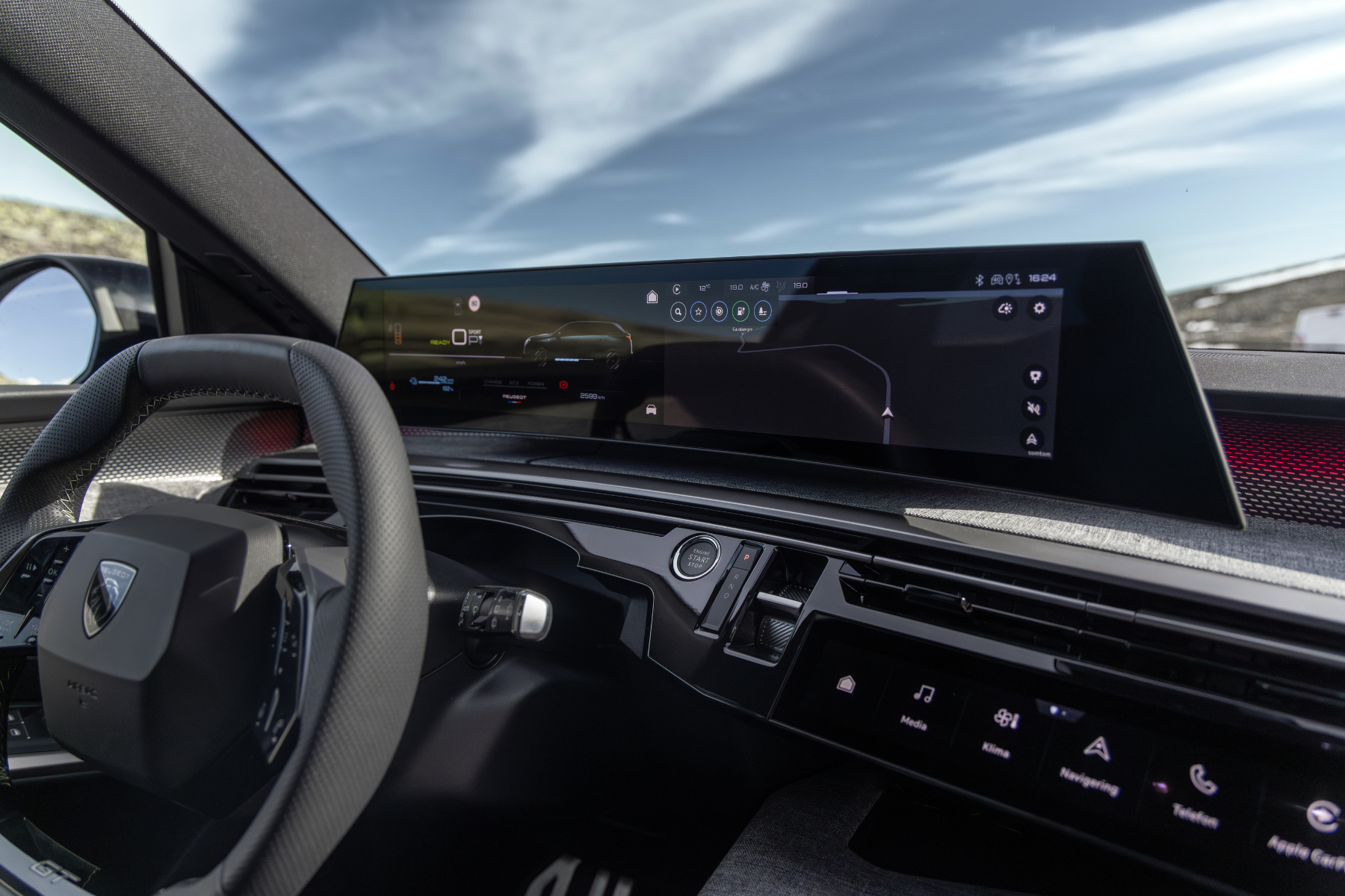 Display og skjermer i Peugeot E-5008