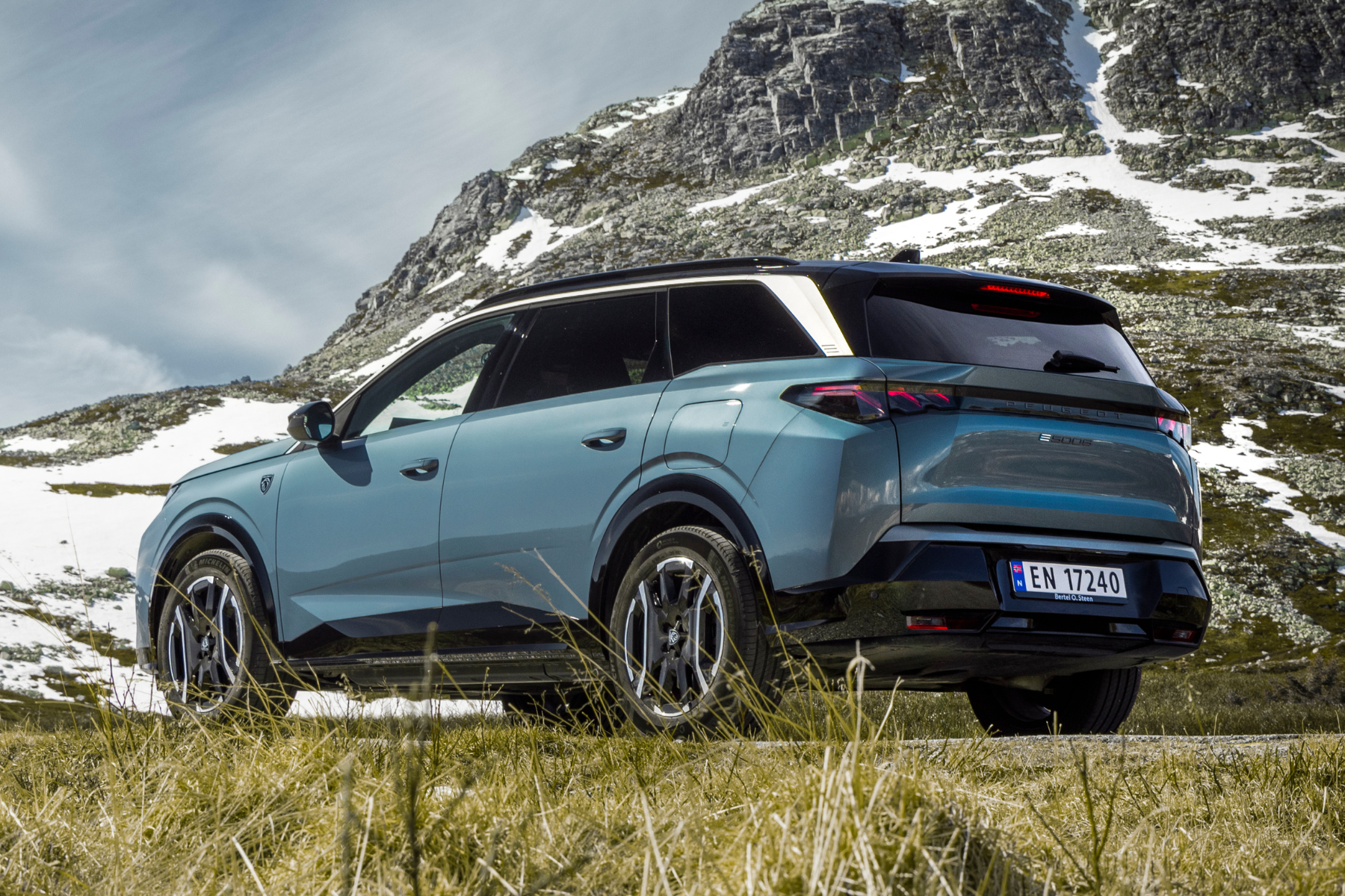 Peugeot E-5008 SUV med 7-seter