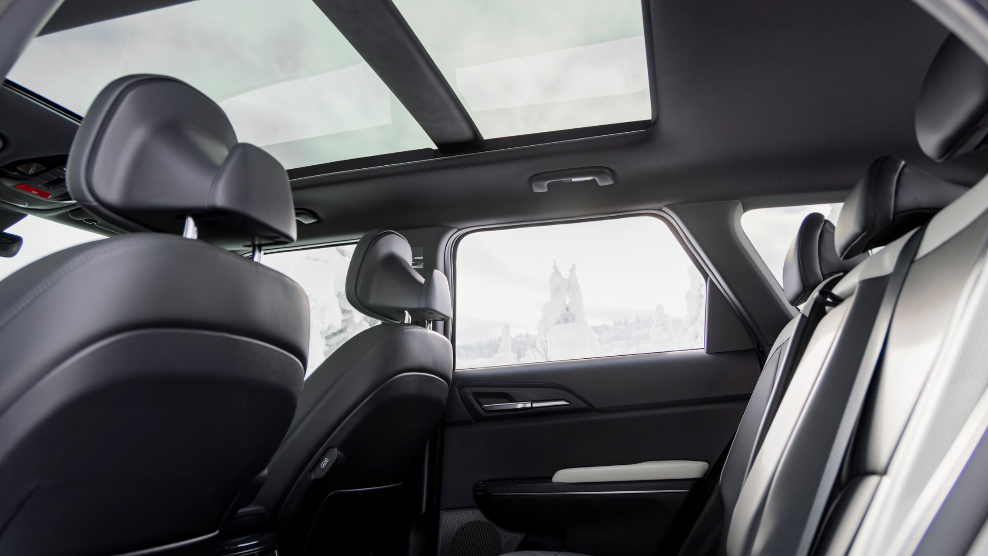 Panoramaglasstak på Kia EV5