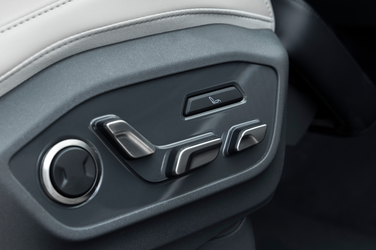 EV9 med elektrisk setejustering og minnefunksjon