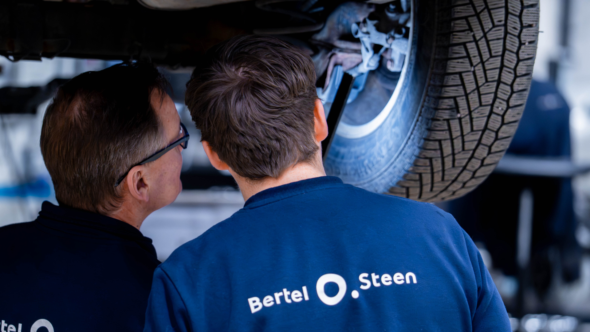 Inspeksjon av hjuloppheng og drivaksel på EU-kontroll