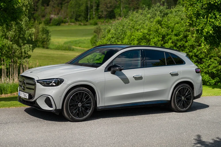 GLC i Alpine Grey metallic lakk