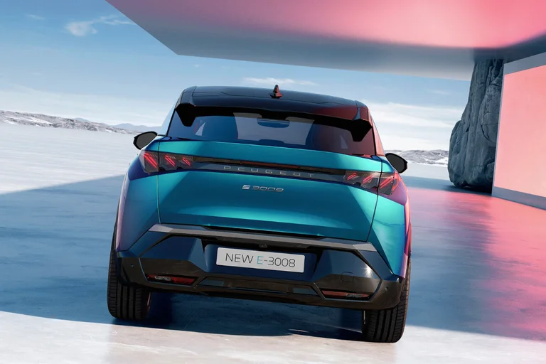 Nye Peugeot E-3008 SUV