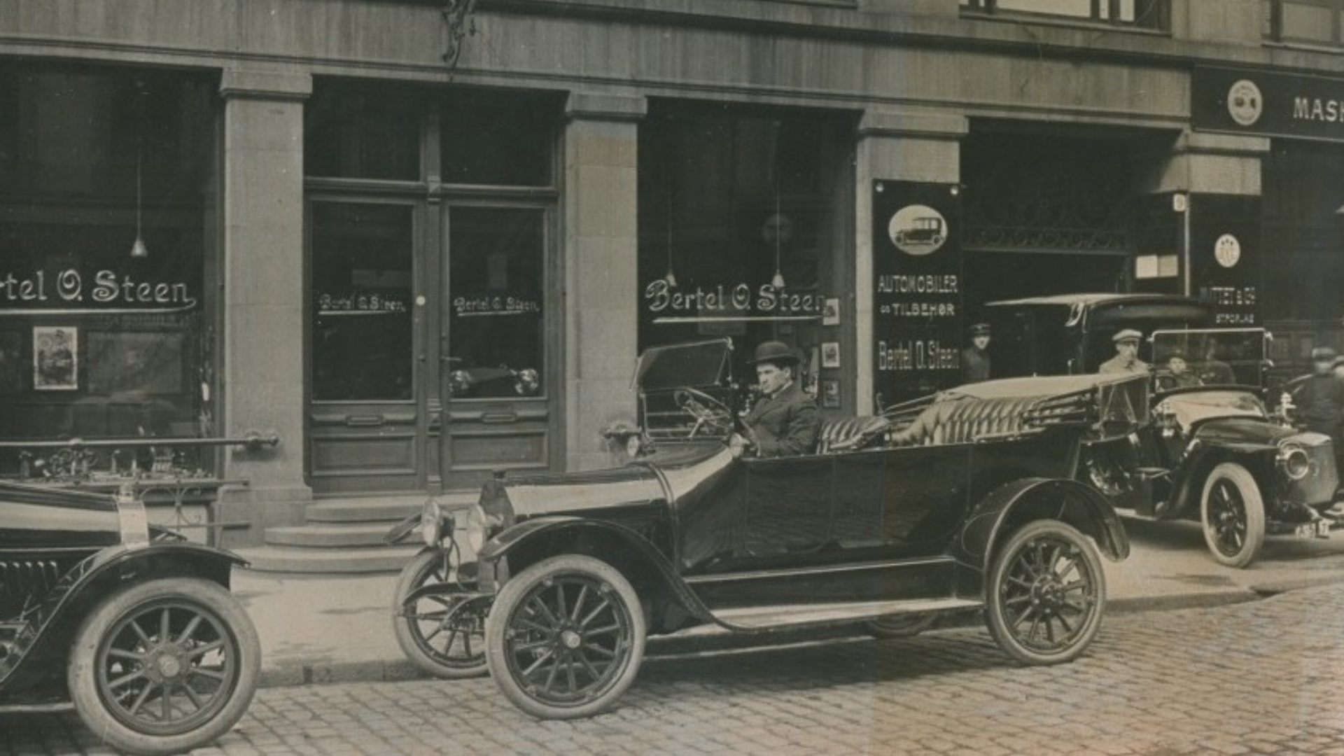 Bertel O. Steen grunnleggelse i 1901 i Oslo