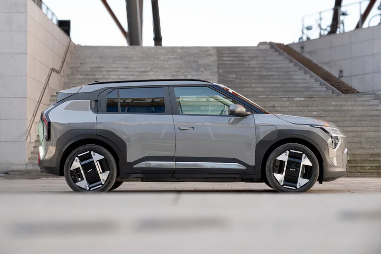 Kia Ev3 Exclusive grå