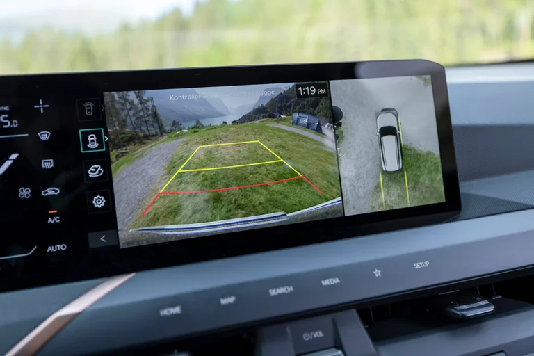 Krystallklart 360-kamera i full HD på Kia EV5 GT Line