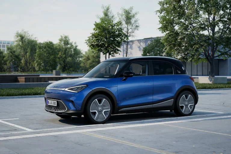 smart #1 i blå metallic lakk parkert.