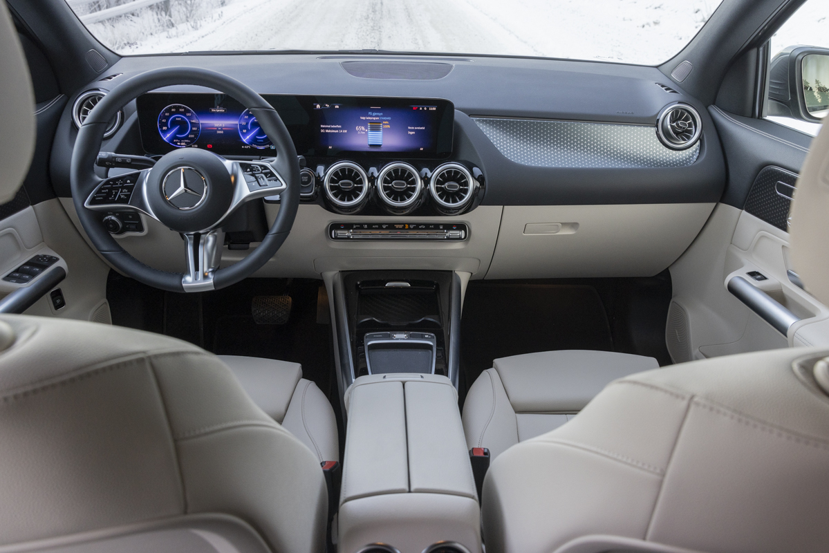 Mercedes-Benz EQA lyst interiør