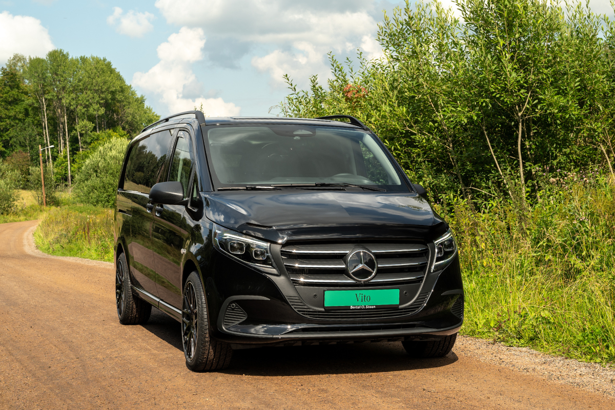 Mercedes Vito varebil sett forfra
