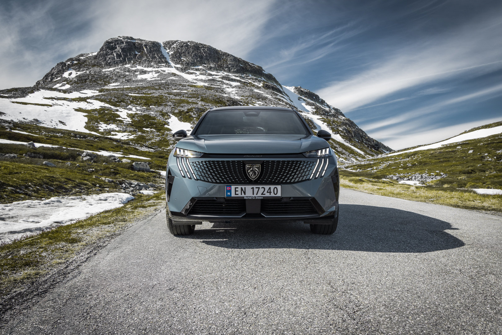 Peugeot E-5008 på langtur til Gaustatoppen